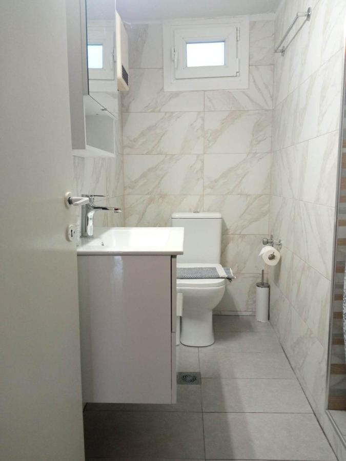 Olive - Happyhostgr - Downtown Apartment Волос Екстериор снимка
